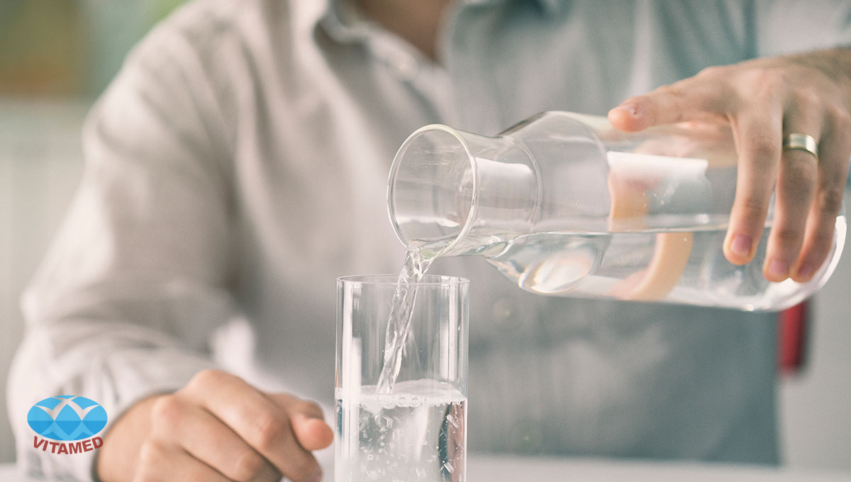 Uống đủ nước mỗi ngày để hệ miễn dịch được tăng cường hơn